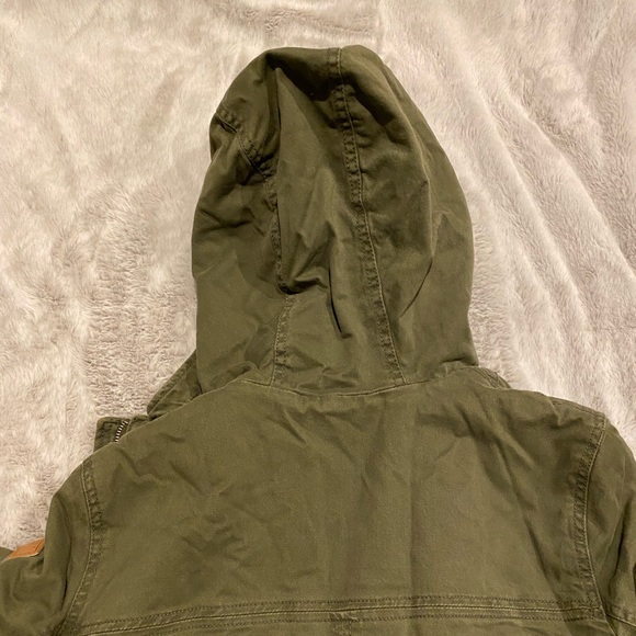 Winter jacket! - Picture 2 of 8